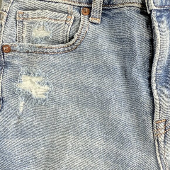 NWT American Eagle Y2K Thrashed Grunge Mom Jeans 0 Short Light Wash - Picture 5 of 16